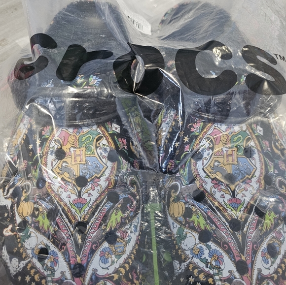 CROCS - Picture 3 of 6